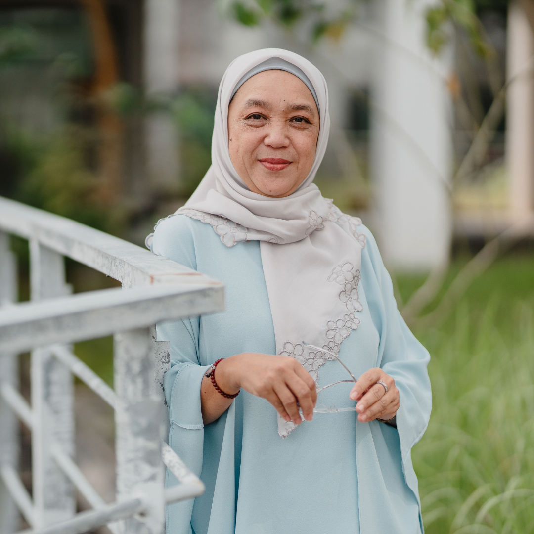 Associate Professor Dr Norazuna Norahim