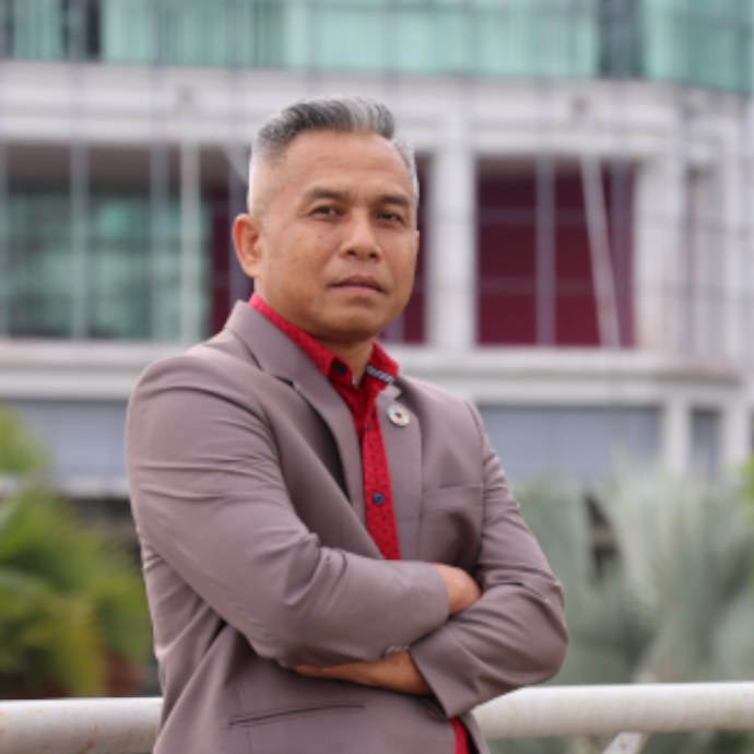 Associate Professor Dr Zaimuariffudin Shukri Nordin